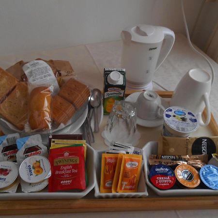 Le Rose Malpensa Bed & Breakfast Busto Arsizio Dış mekan fotoğraf