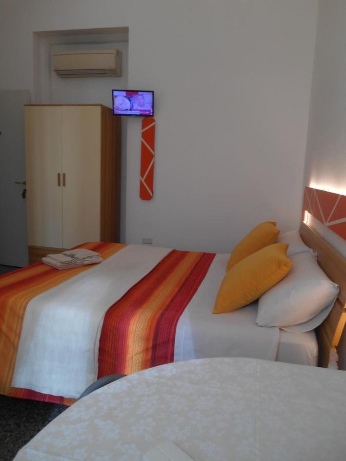 Le Rose Malpensa Bed & Breakfast Busto Arsizio Dış mekan fotoğraf