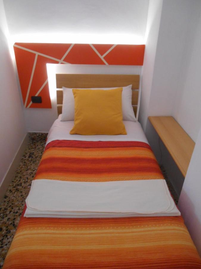 Le Rose Malpensa Bed & Breakfast Busto Arsizio Dış mekan fotoğraf
