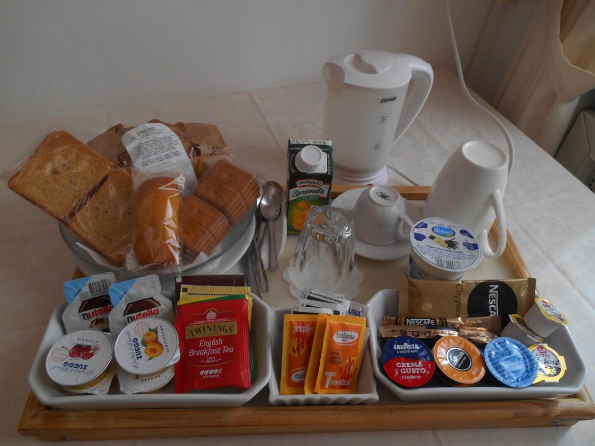 Le Rose Malpensa Bed & Breakfast Busto Arsizio Dış mekan fotoğraf