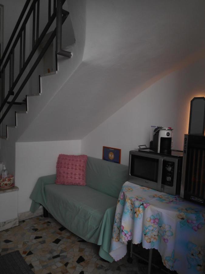 Le Rose Malpensa Bed & Breakfast Busto Arsizio Dış mekan fotoğraf