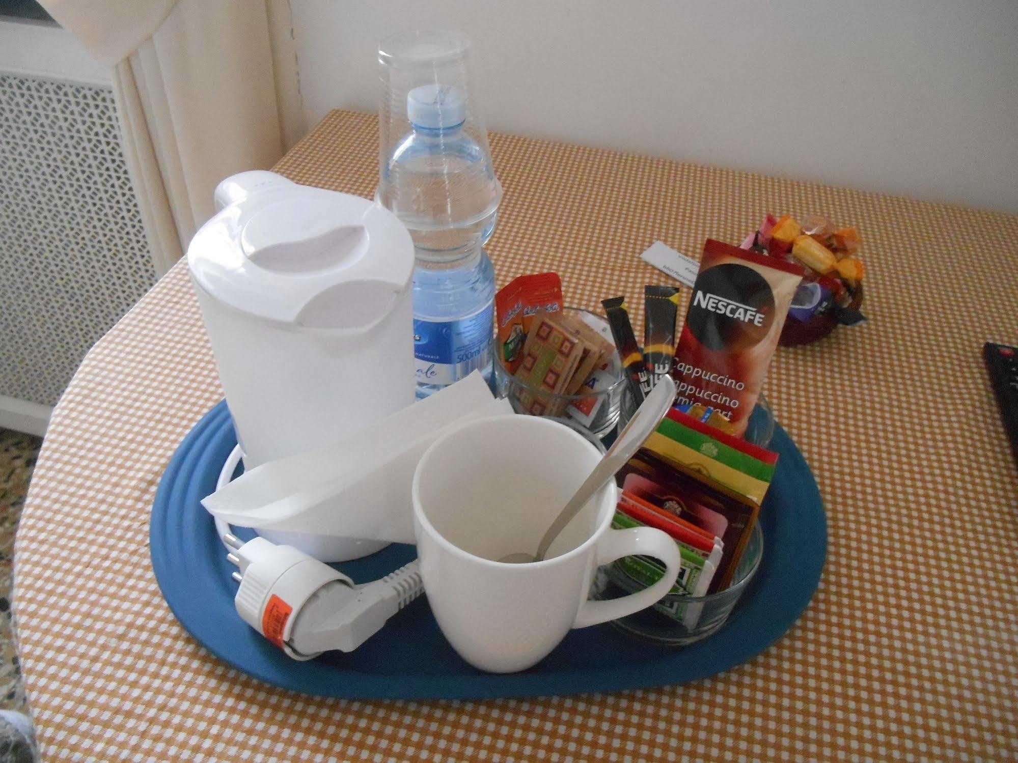 Le Rose Malpensa Bed & Breakfast Busto Arsizio Dış mekan fotoğraf